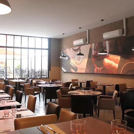 Les D'hotes Du Fil Rouge 住宿加早餐酒店